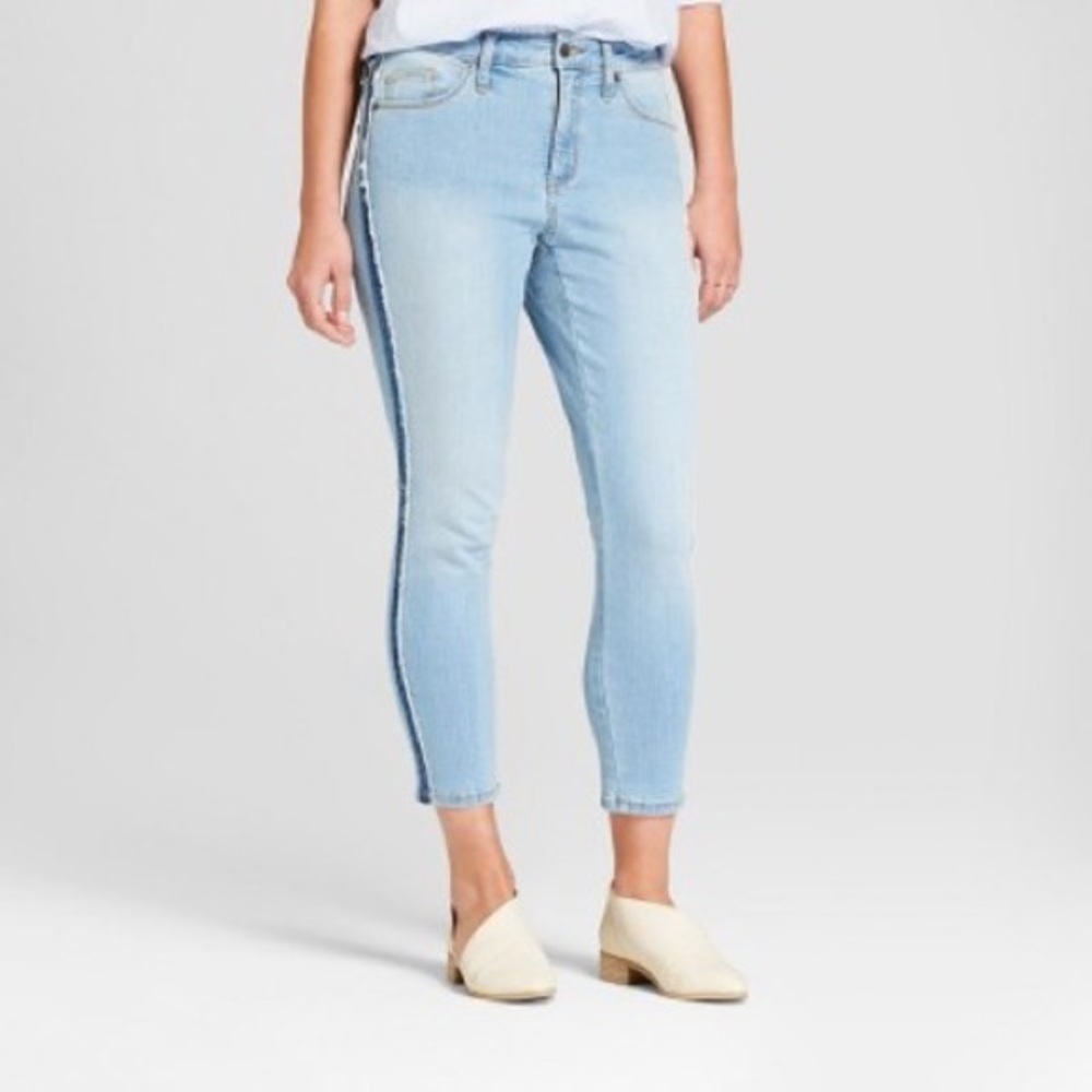 Universal Thread High Rise Skinny Crop